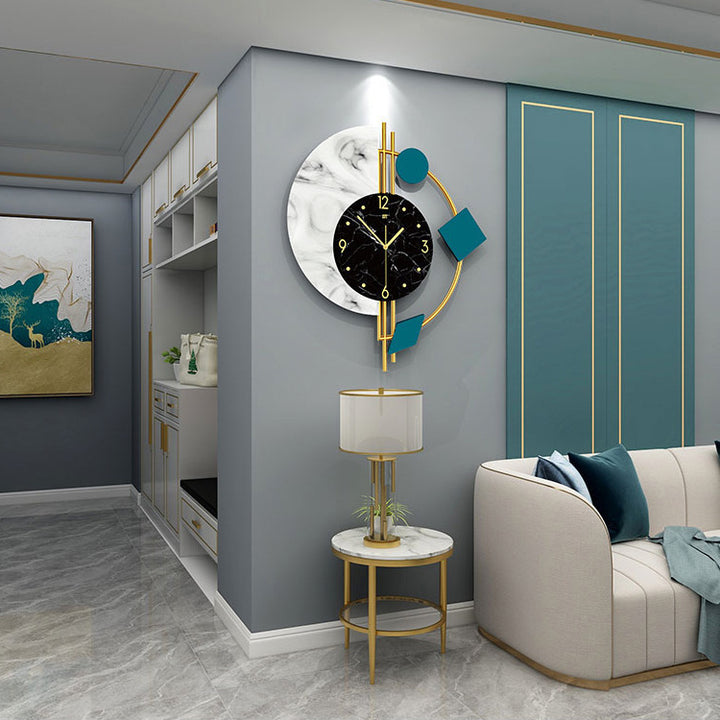 Modern Quartz Wall Clock – Sleek Home Decor Accent